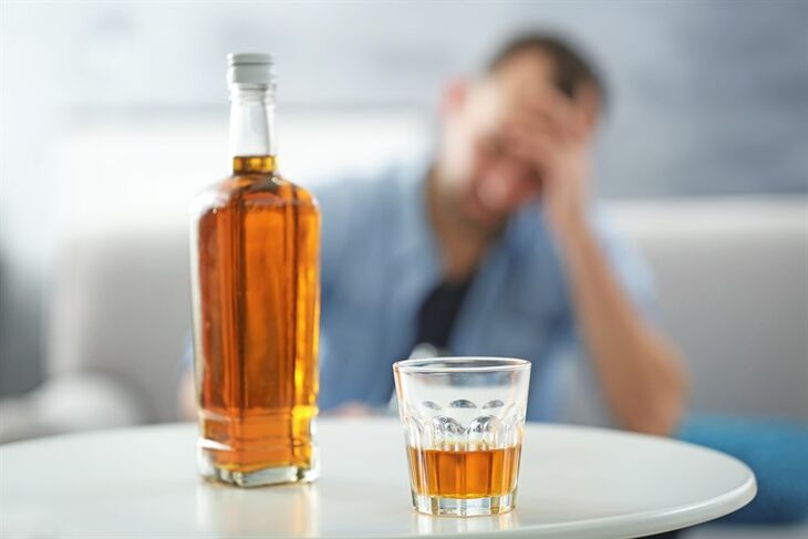 O consumo de alcol afecta negativamente á función eréctil dun home